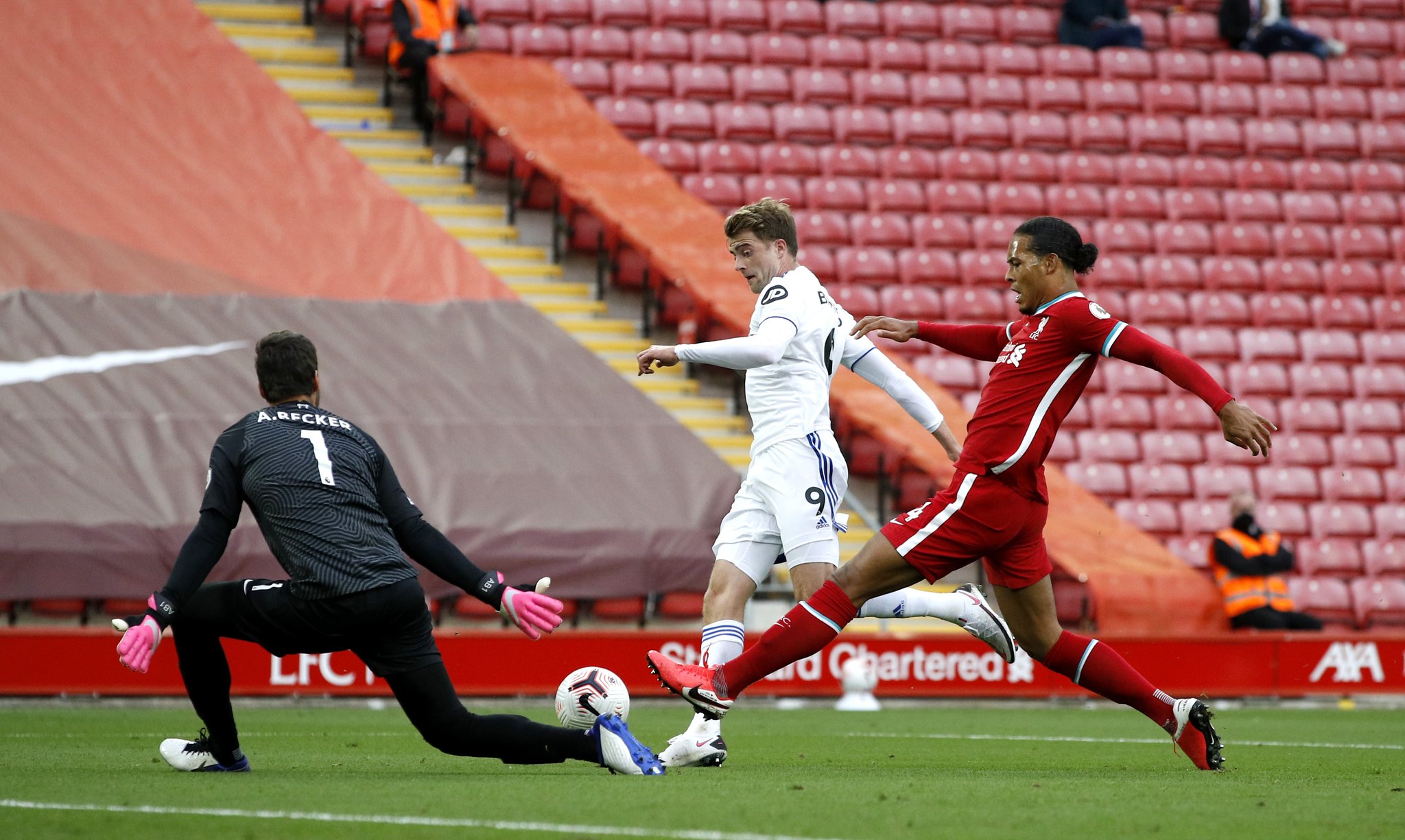 最牵动球迷 最牵动球迷